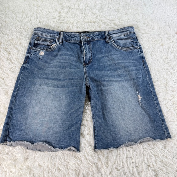 Kut from the Kloth Pants - KUT From The Kloth Sophie Bermuda Distressed Denim Shorts Women's Size 16 Casual